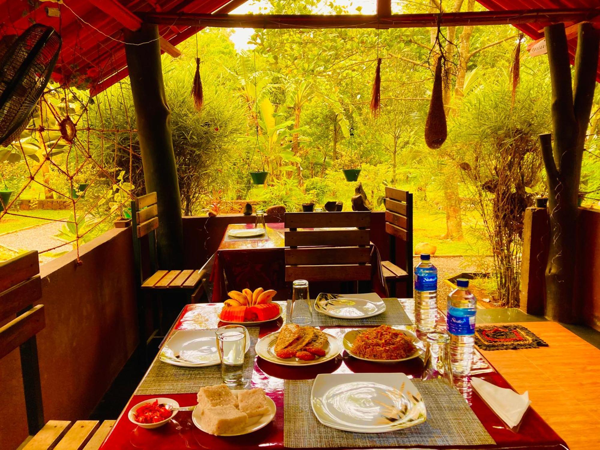 Suncity Privacy Cottages Udawalawe Exteriör bild
