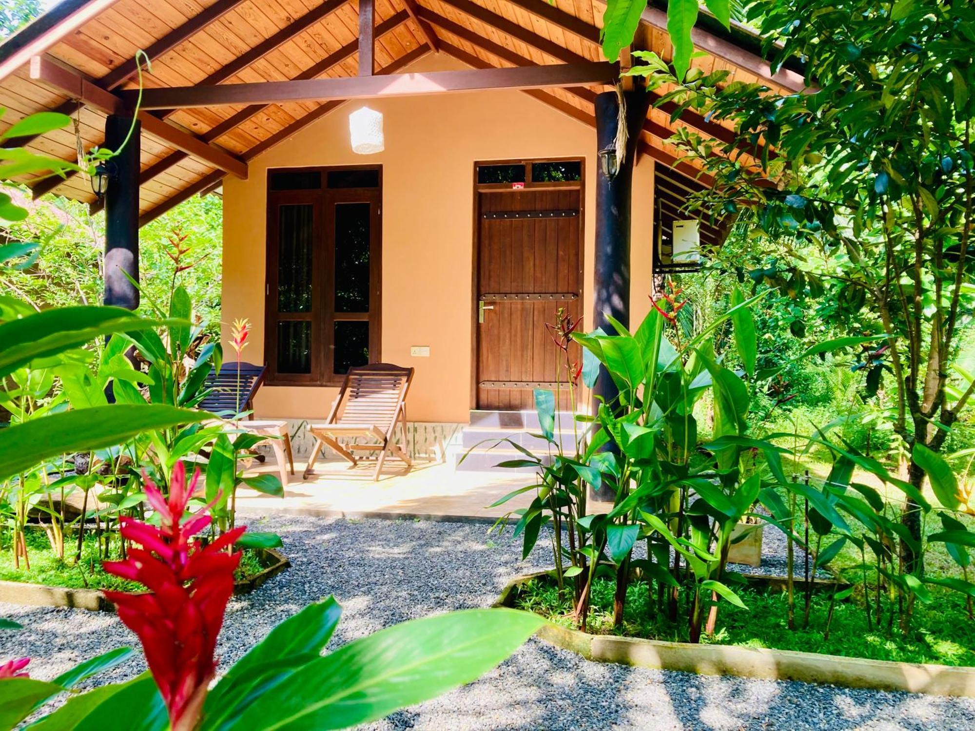 Suncity Privacy Cottages Udawalawe Exteriör bild