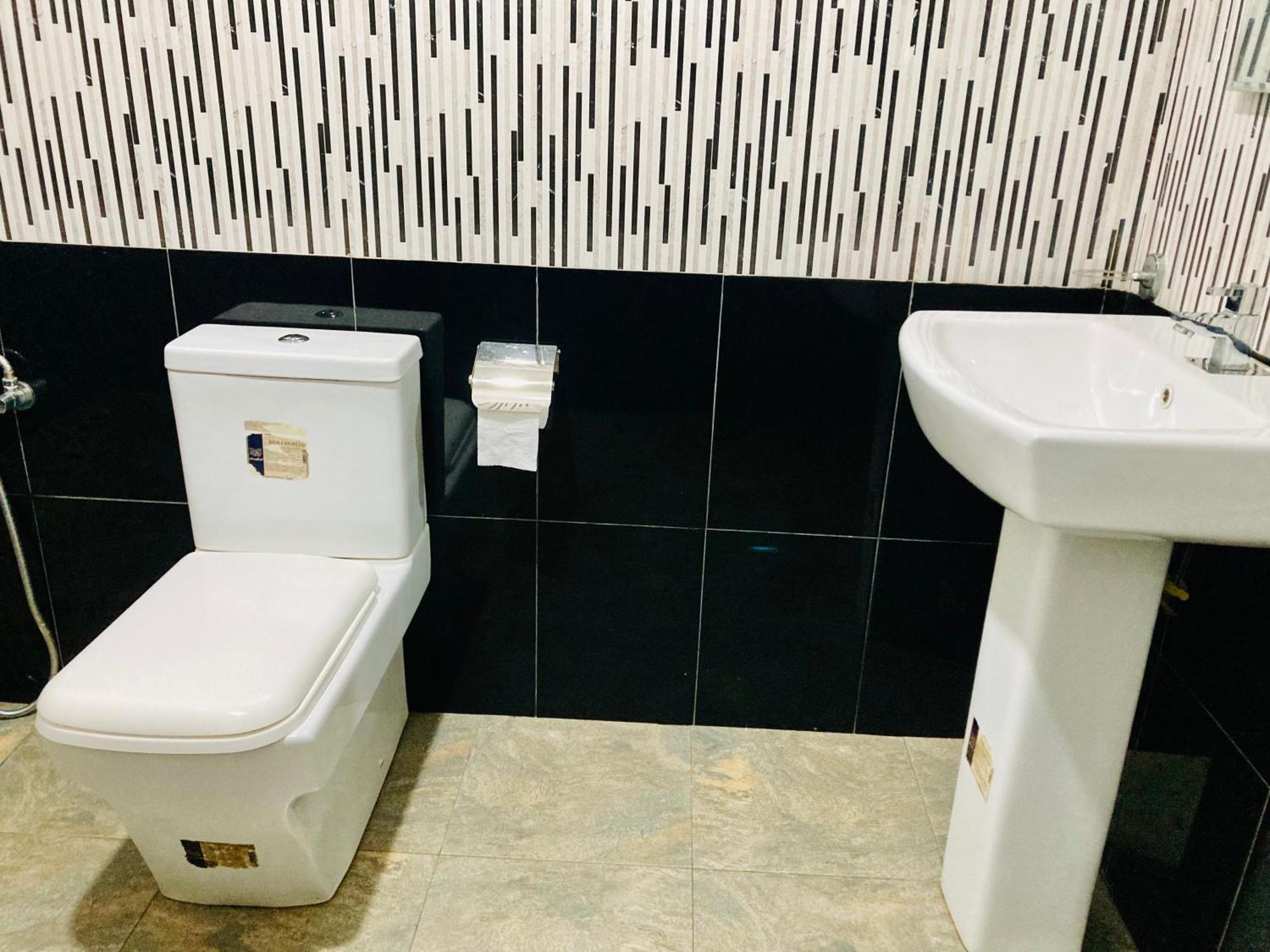 Suncity Privacy Cottages Udawalawe Exteriör bild